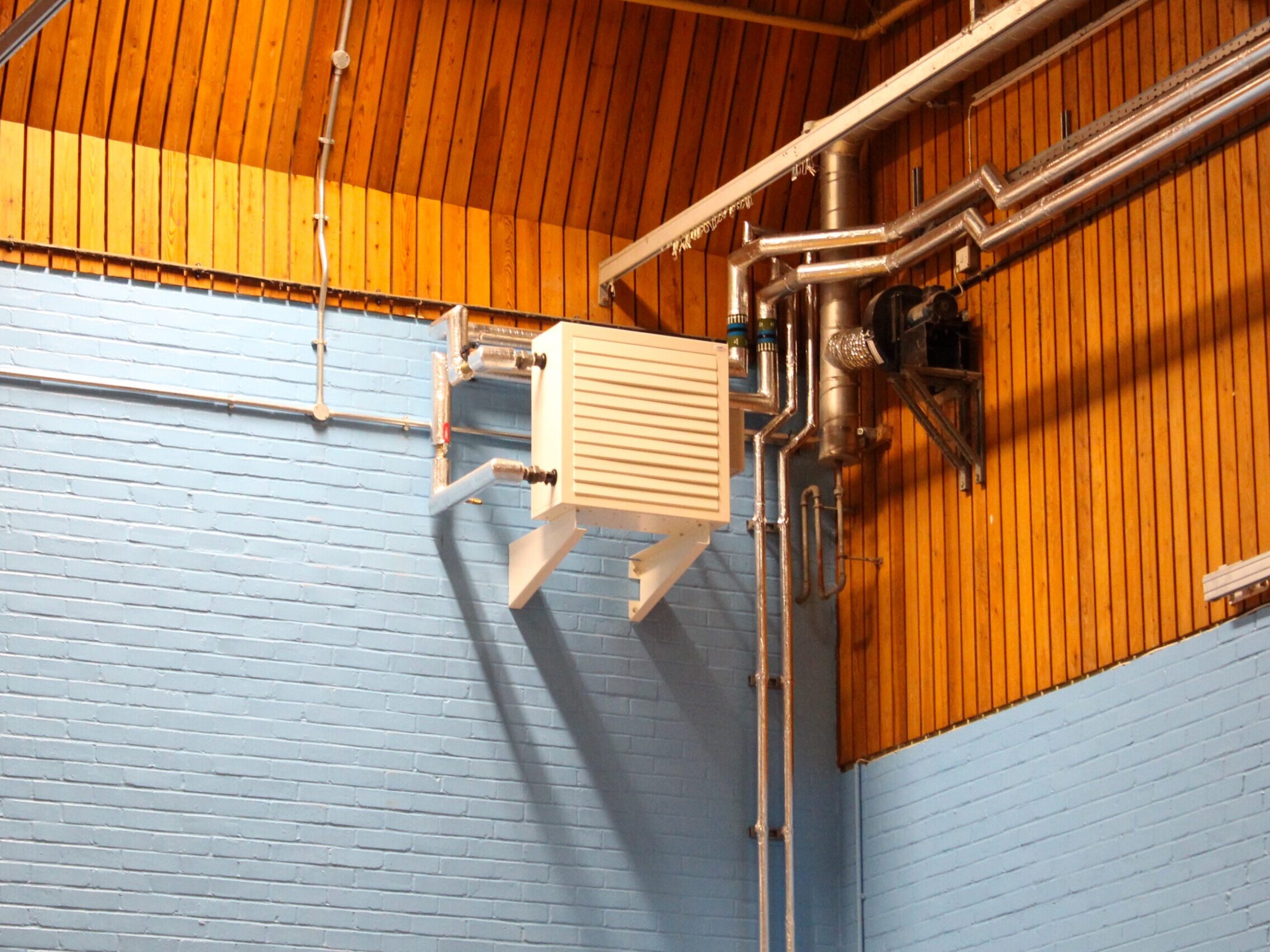SPC CiRRUS unit heater installed at Wantage Leisure Centre, Oxfordshire